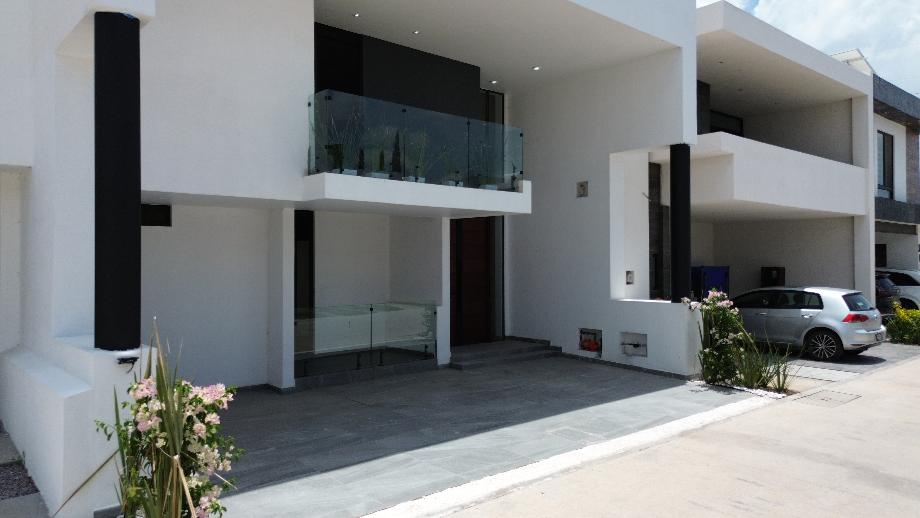 Aguascalientes, Aguascalientes, 20126, Mexico, 3 Bedrooms Bedrooms, ,4 BathroomsBathrooms,Residential,For Sale,1918342