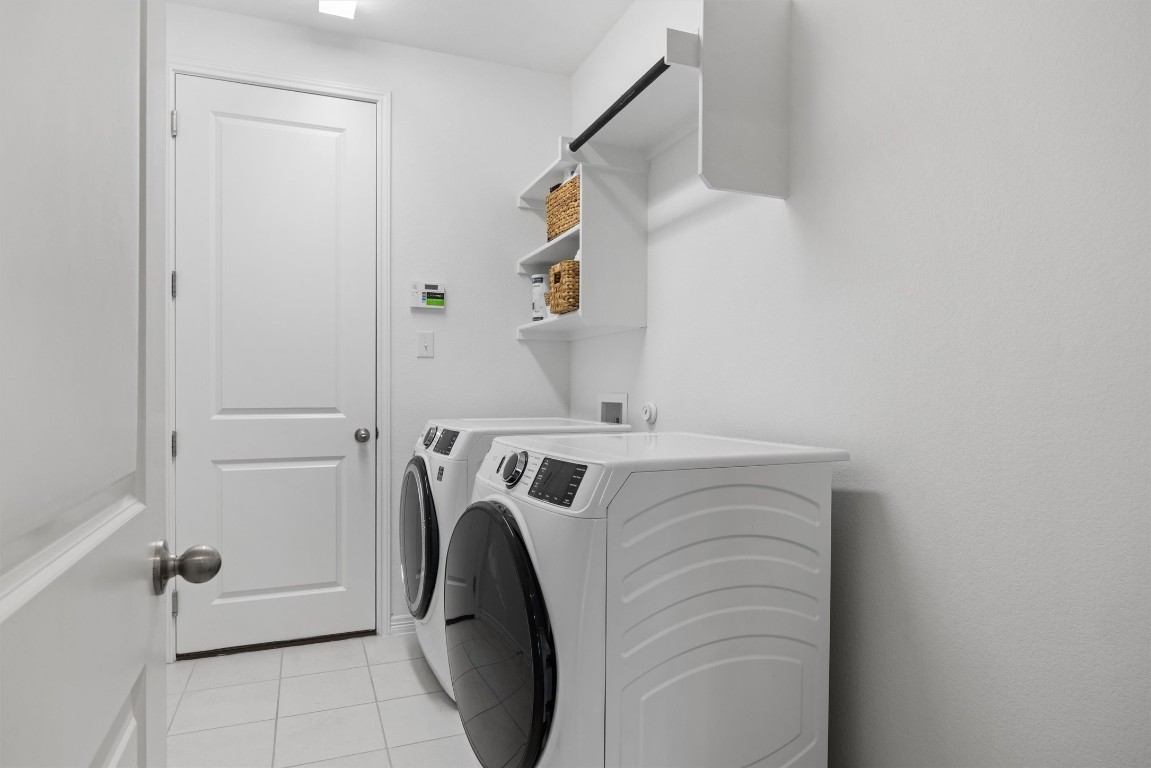 Georgetown, Texas, 78628, United States, 4 Bedrooms Bedrooms, ,4 BathroomsBathrooms,Residential,For Sale,1993524