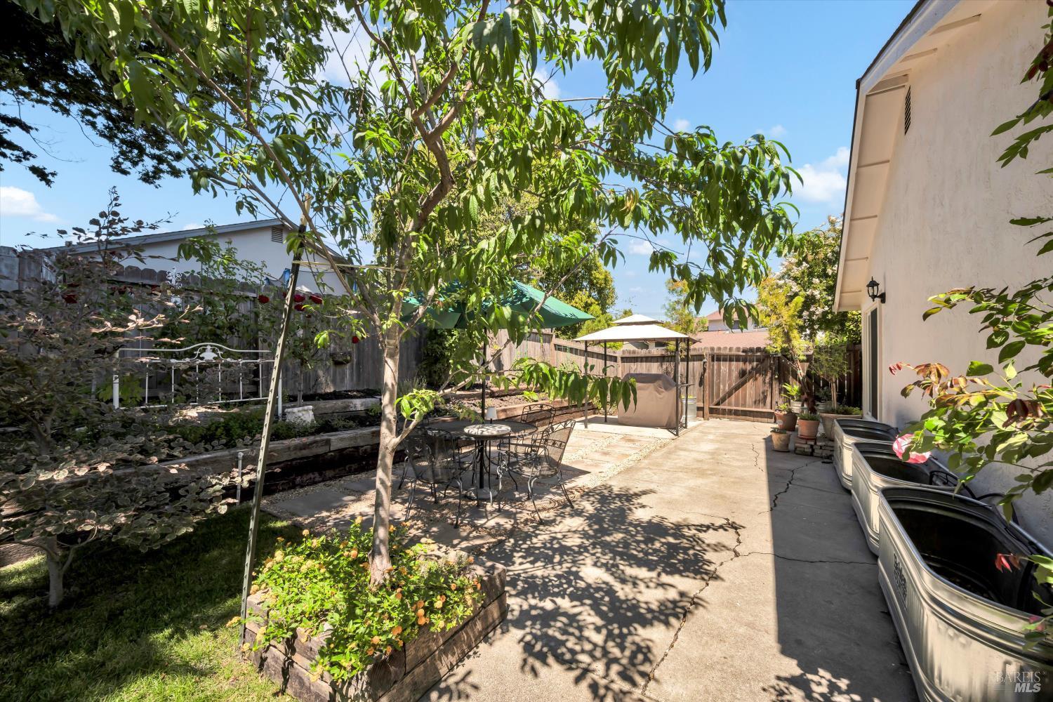 Napa, California, 94558, United States, 4 Bedrooms Bedrooms, ,2 BathroomsBathrooms,Residential,For Sale,1926171