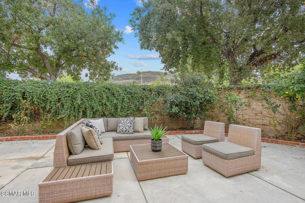 Oak Park, California, 91377, United States, 3 Bedrooms Bedrooms, ,3 BathroomsBathrooms,Residential,For Sale,1991035