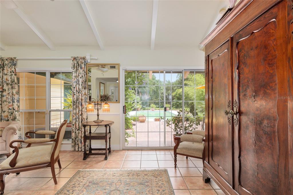 Newberry, Florida, 32669, United States, 3 Bedrooms Bedrooms, ,2 BathroomsBathrooms,Residential,For Sale,1847426