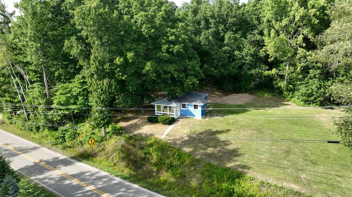 Howard City, Michigan, 49329, United States, 2 Bedrooms Bedrooms, ,1 BathroomBathrooms,Residential,For Sale,1982398