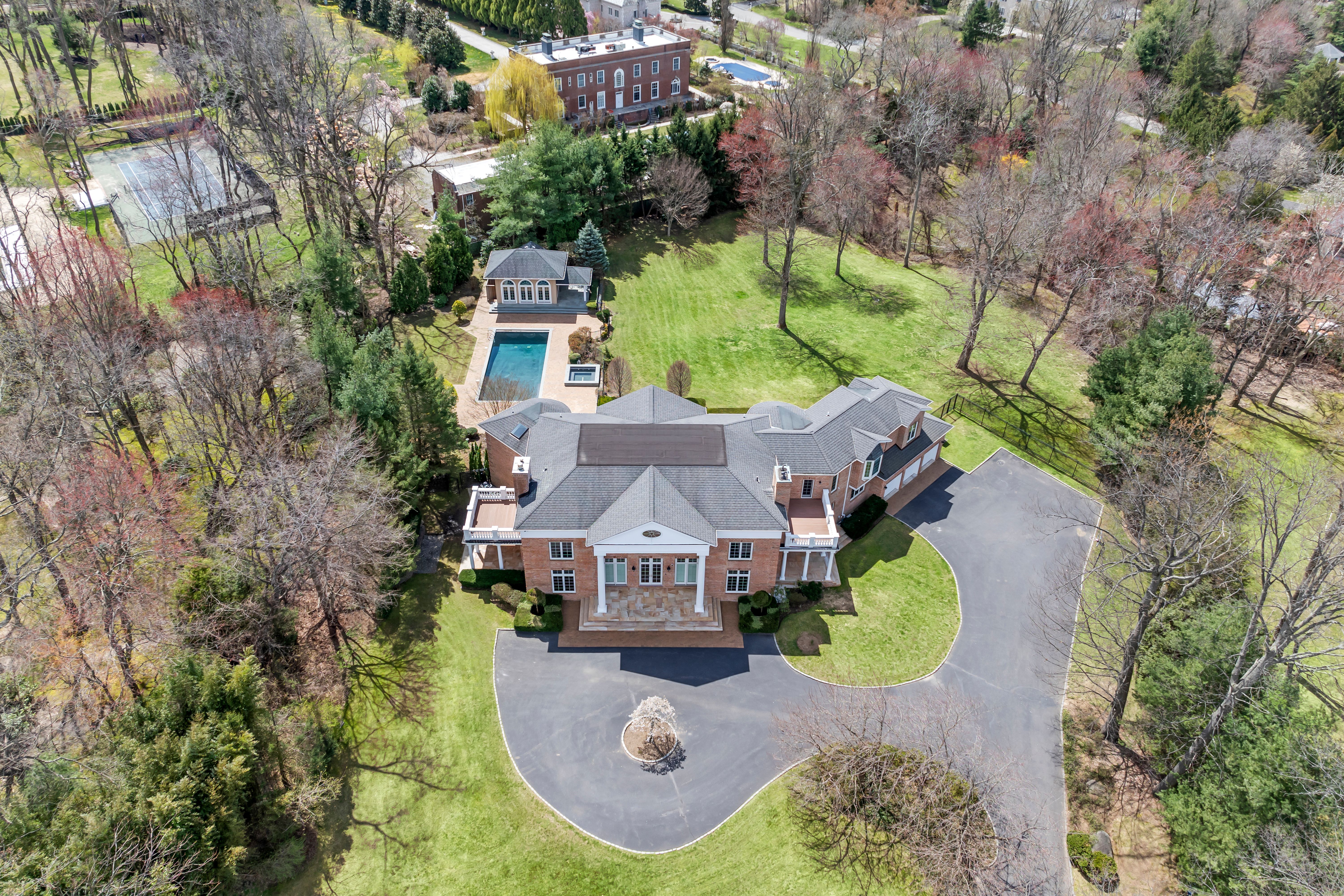 21 Harriman Drive,Sands Point, NY, 11050 