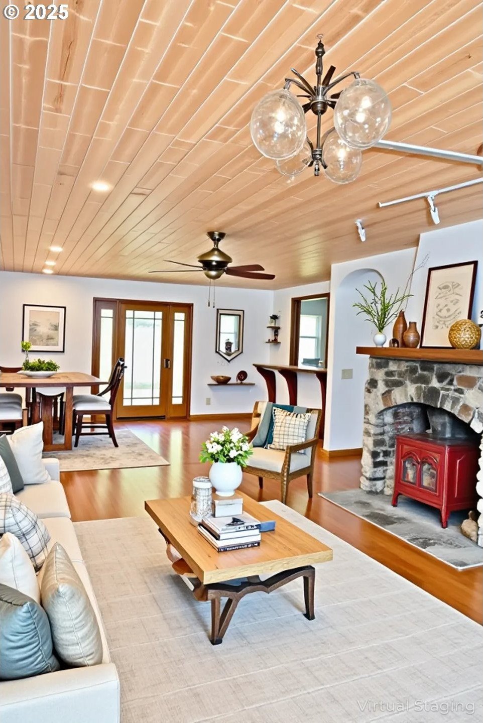 Gold Beach, Oregon, 97444, United States, 4 Bedrooms Bedrooms, ,4 BathroomsBathrooms,Residential,For Sale,1975569