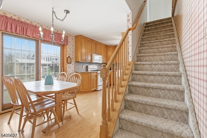 Carteret Boro, New Jersey, 07008, United States, 4 Bedrooms Bedrooms, ,3 BathroomsBathrooms,Residential,For Sale,2009745