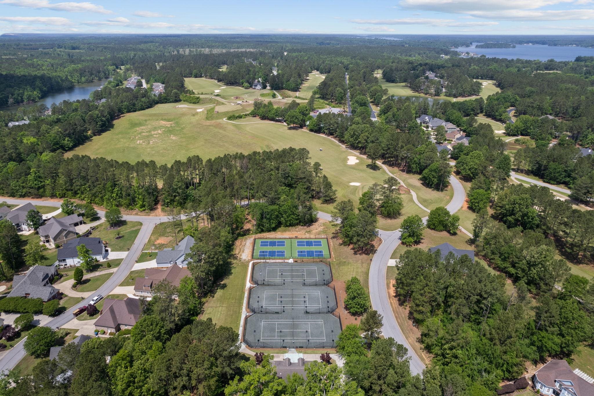 Ninety Six, South Carolina, 29666, United States, 4 Bedrooms Bedrooms, ,4 BathroomsBathrooms,Residential,For Sale,1792432