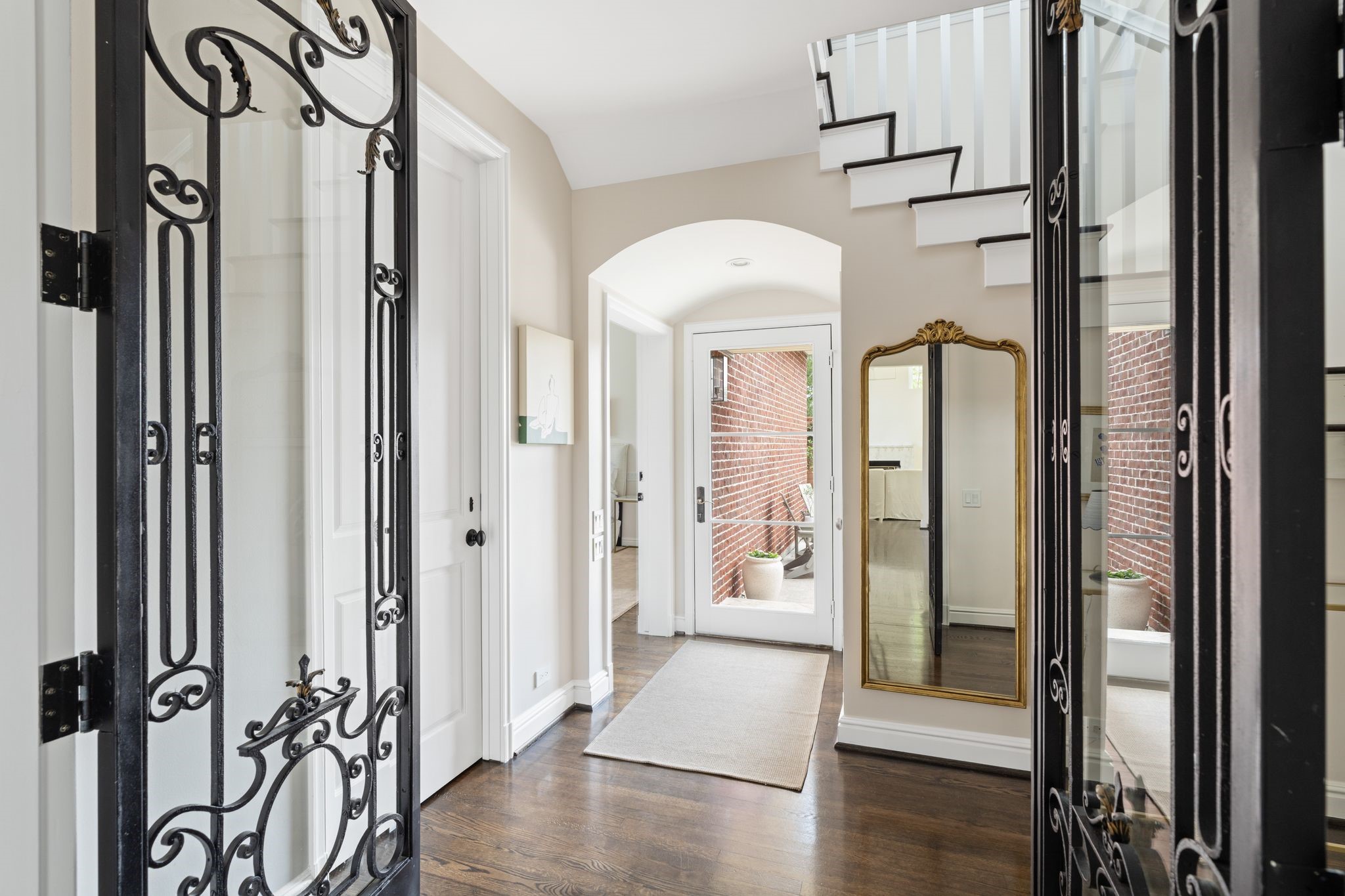  2105 Pelham Drive - 物件實景