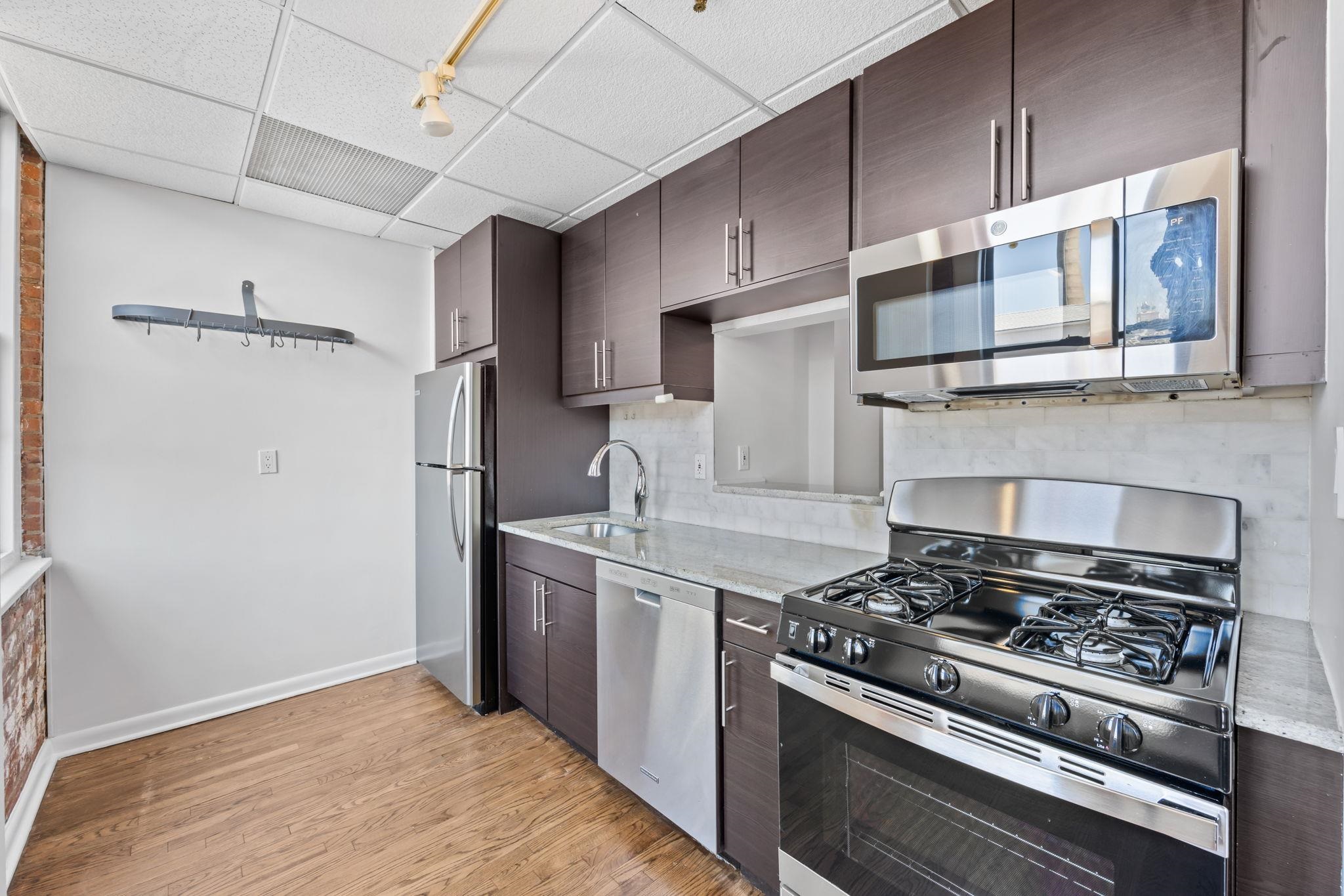 Jersey City, New Jersey, 07302, United States, 2 Bedrooms Bedrooms, ,2 BathroomsBathrooms,Residential,For Sale,1961063