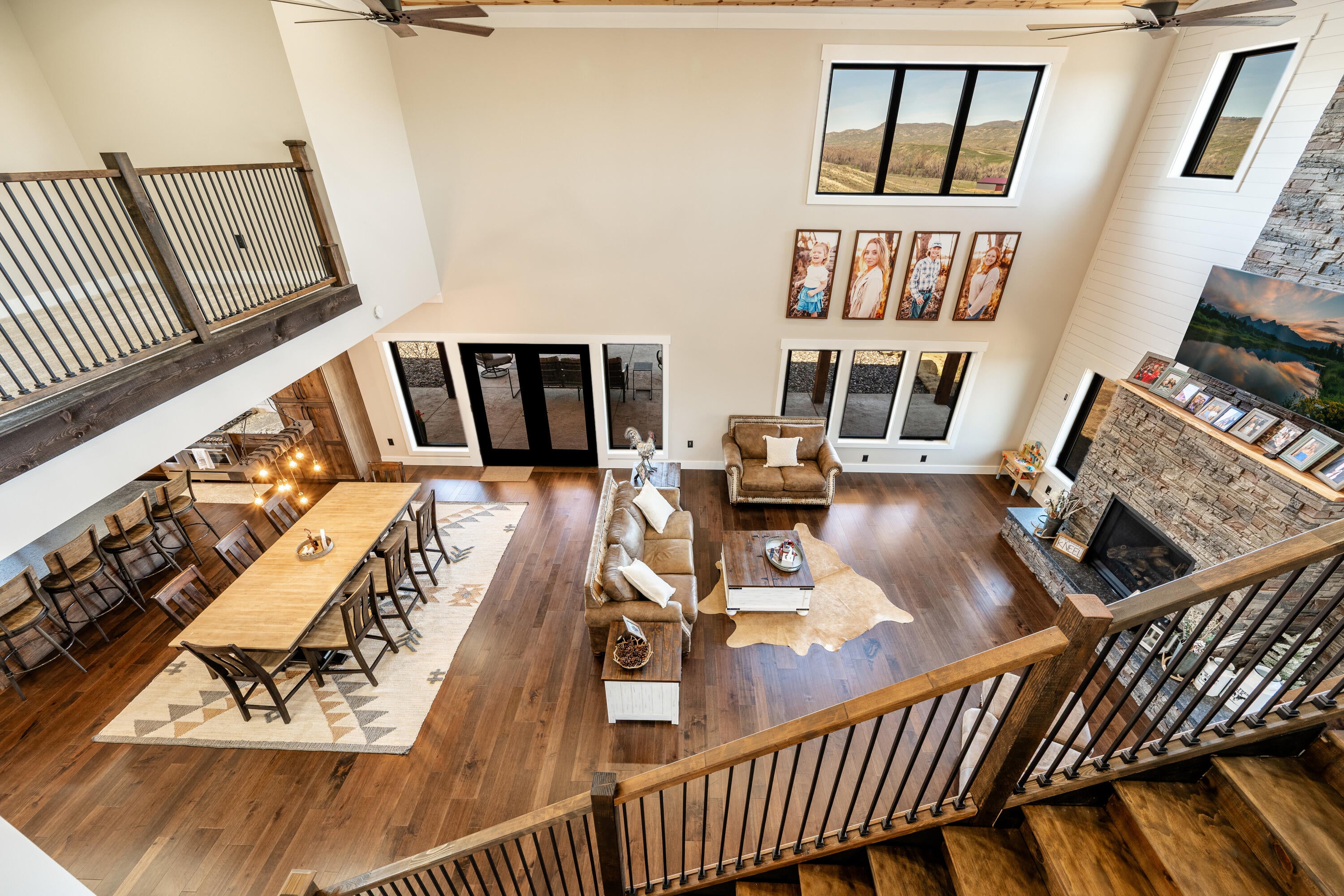 Ranchester, Wyoming, 82839, United States, 5 Bedrooms Bedrooms, ,4 BathroomsBathrooms,Residential,For Sale,2016525