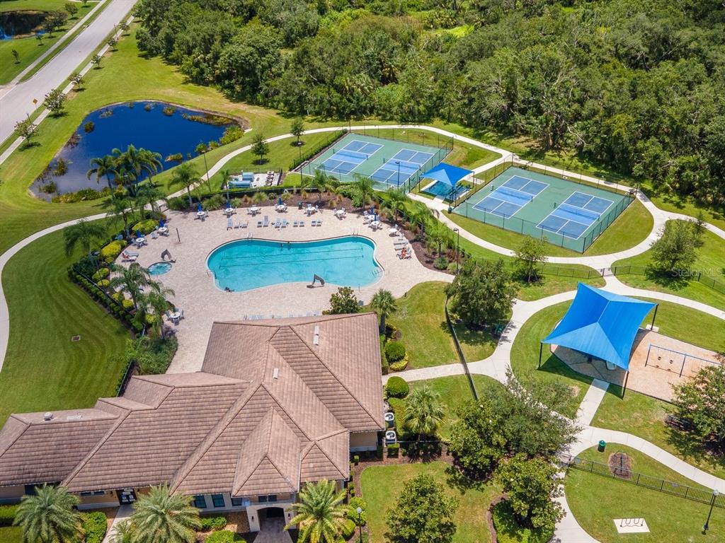 Bradenton, Florida, 34212, United States, 4 Bedrooms Bedrooms, ,4 BathroomsBathrooms,Residential,For Sale,1908693