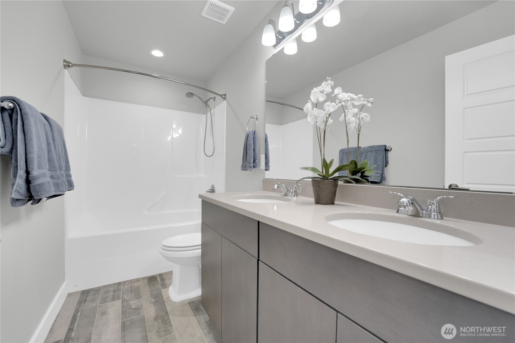 Bonney Lake, Washington, 98391, United States, 5 Bedrooms Bedrooms, ,3 BathroomsBathrooms,Residential,For Sale,1916895
