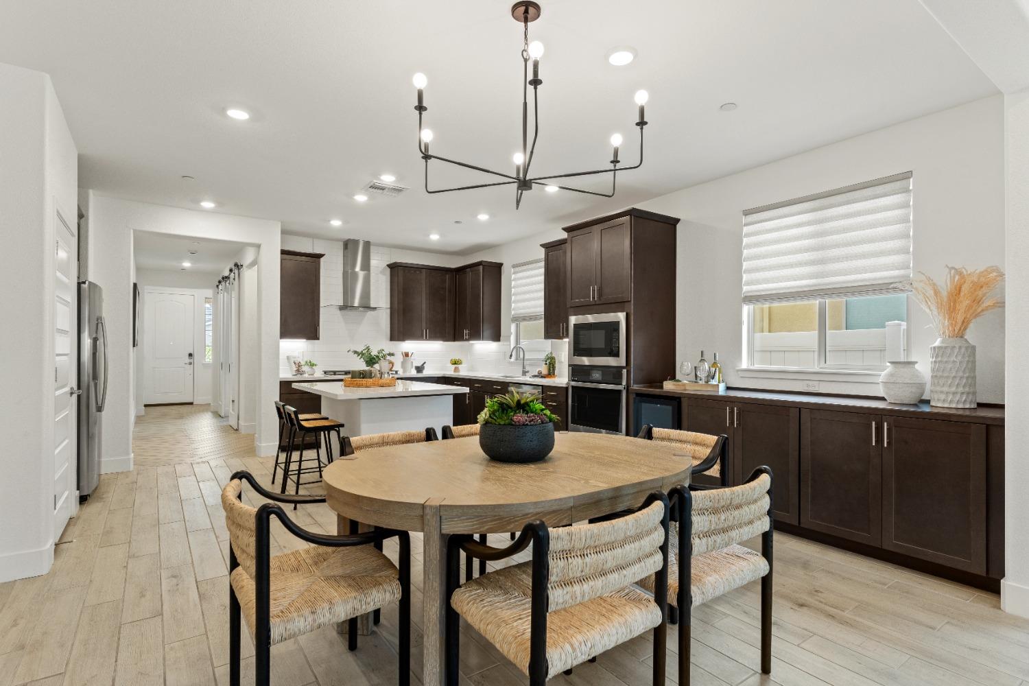 El Dorado Hills, California, 95762, United States, 2 Bedrooms Bedrooms, ,3 BathroomsBathrooms,Residential,For Sale,1787818