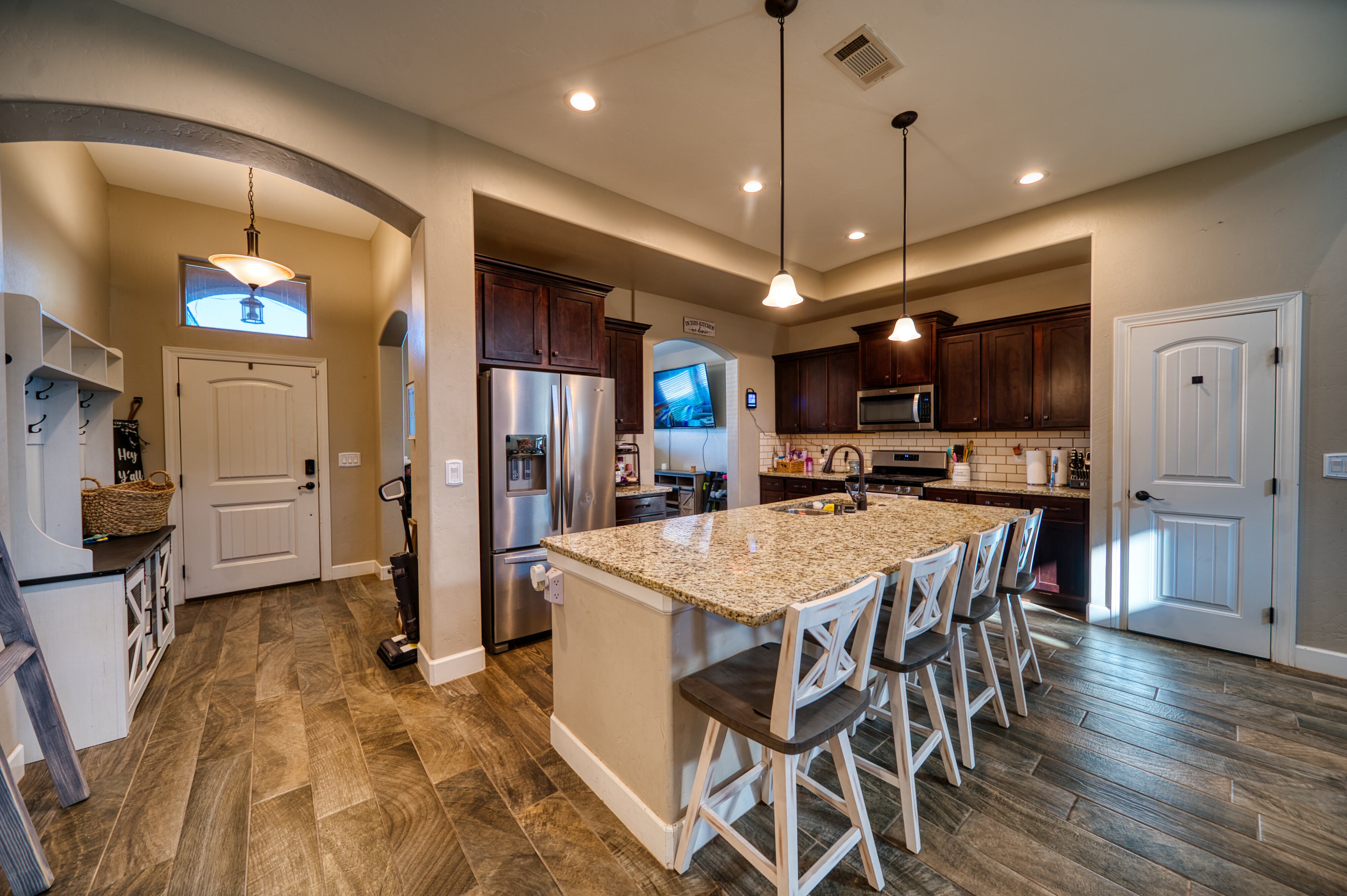 Carlsbad, New Mexico, 88220, United States, 4 Bedrooms Bedrooms, ,3 BathroomsBathrooms,Residential,For Sale,1975049