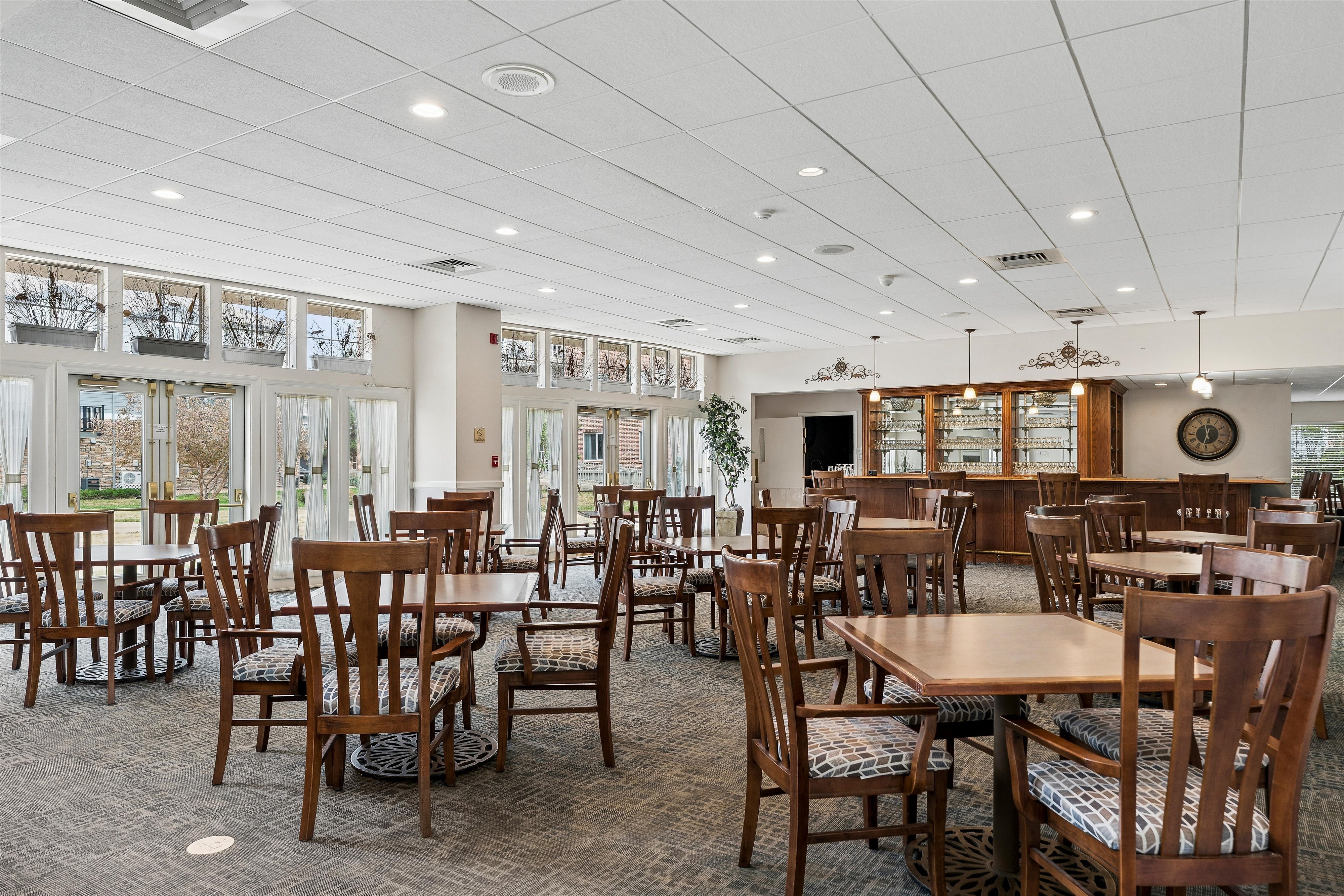  First Floor Corner Unit Condo in 55+ Centennial at Riverwalk in Littleton - 物件實景