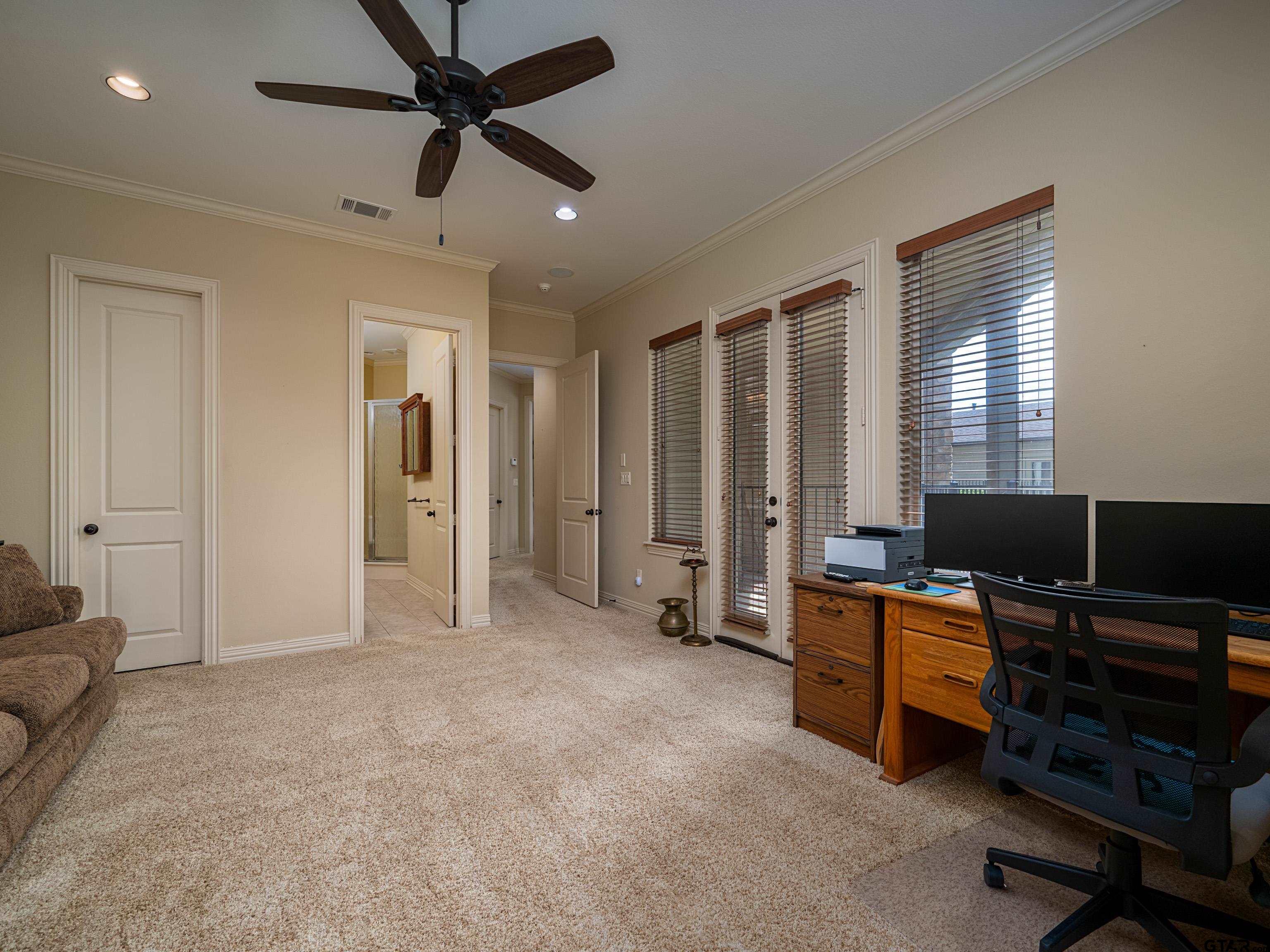 Tyler, Texas, 75703, United States, 4 Bedrooms Bedrooms, ,6 BathroomsBathrooms,Residential,For Sale,1965330