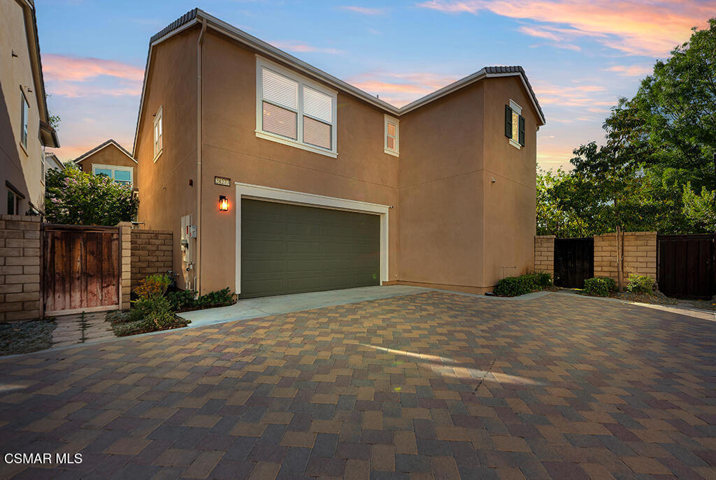 Valencia, California, 91354, United States, 4 Bedrooms Bedrooms, ,3 BathroomsBathrooms,Residential,For Sale,1914107