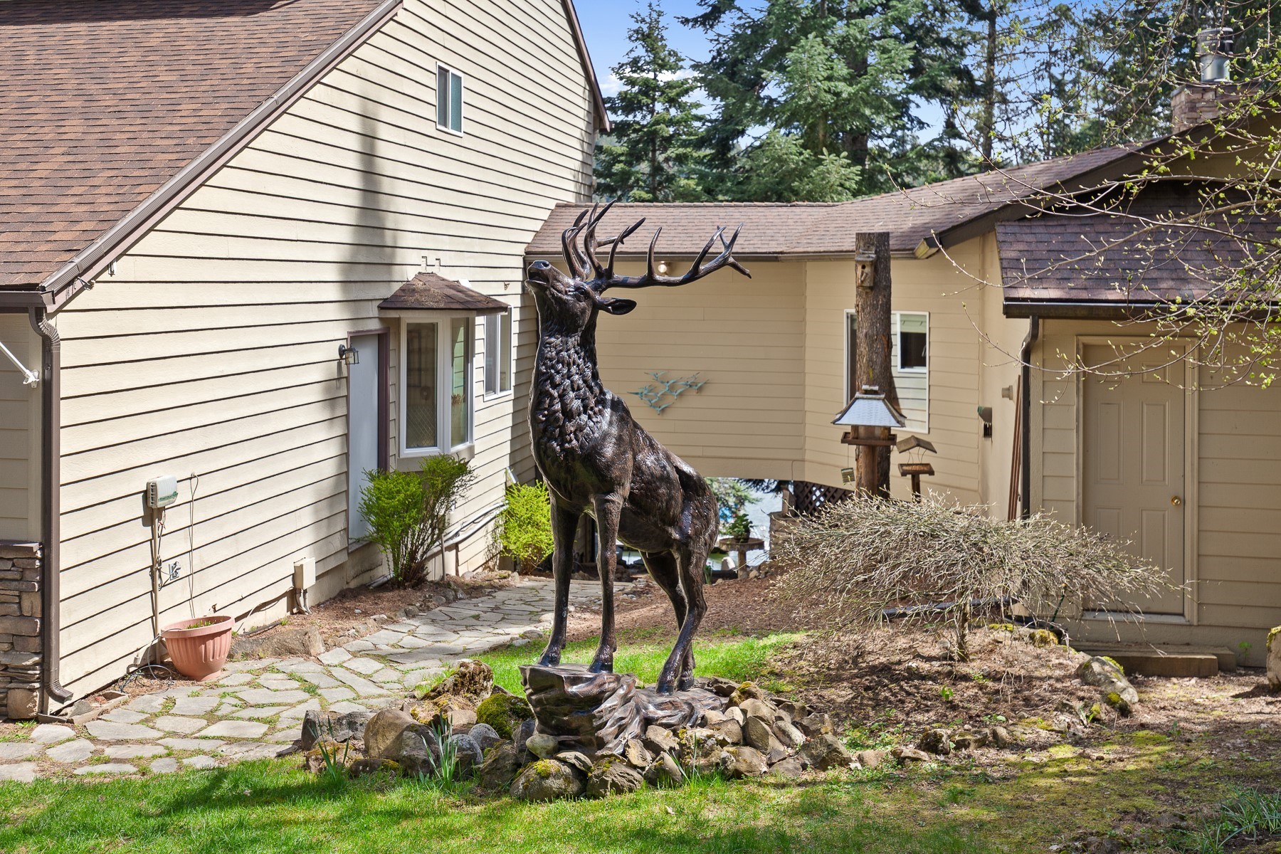  Hayden Lake Year Round Waterfront Living - 物件實景