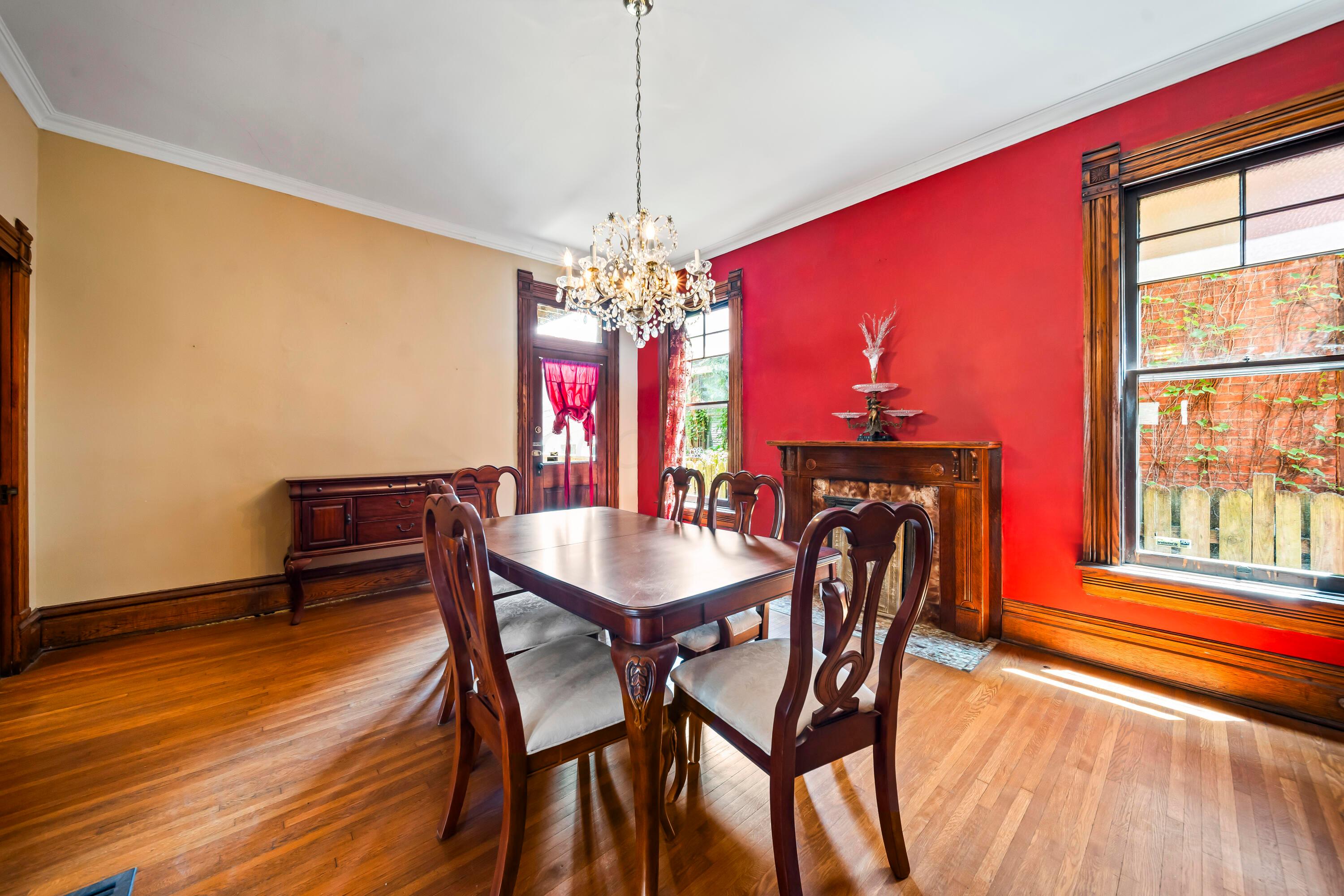 Columbus, Ohio, 43205, United States, 4 Bedrooms Bedrooms, ,3 BathroomsBathrooms,Residential,For Sale,1866885
