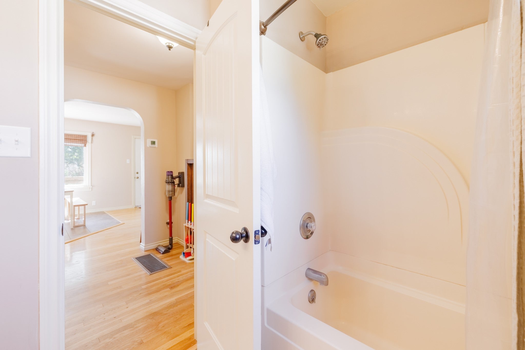 Helena, Montana, 59602, United States, 3 Bedrooms Bedrooms, ,2 BathroomsBathrooms,Residential,For Sale,1837520