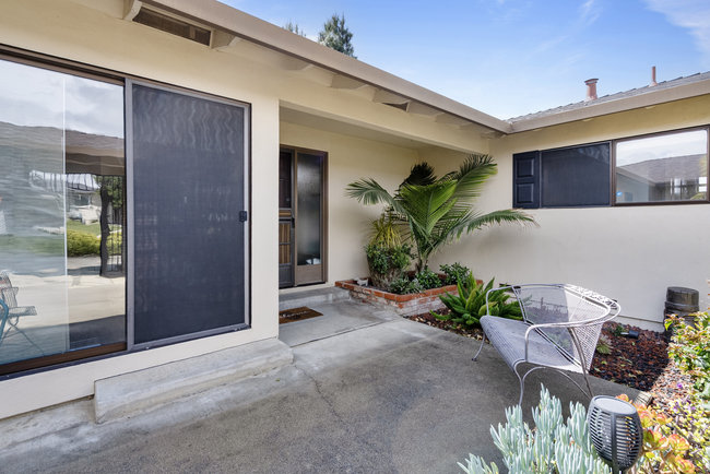 Hollister, California, 95023, United States, 3 Bedrooms Bedrooms, ,2 BathroomsBathrooms,Residential,For Sale,1882231