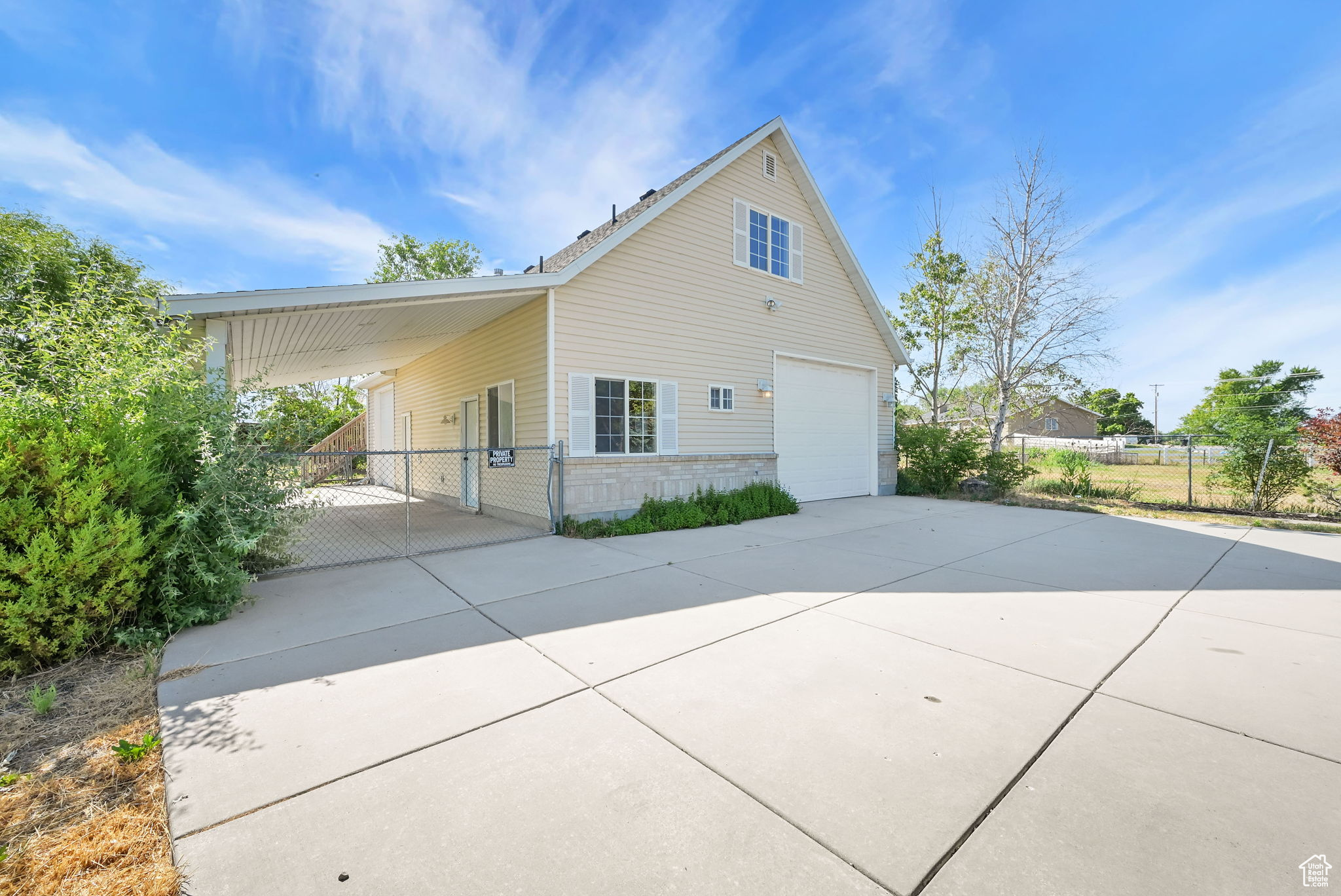 Farr West, Utah, 84404, United States, 4 Bedrooms Bedrooms, ,3 BathroomsBathrooms,Residential,For Sale,1891966