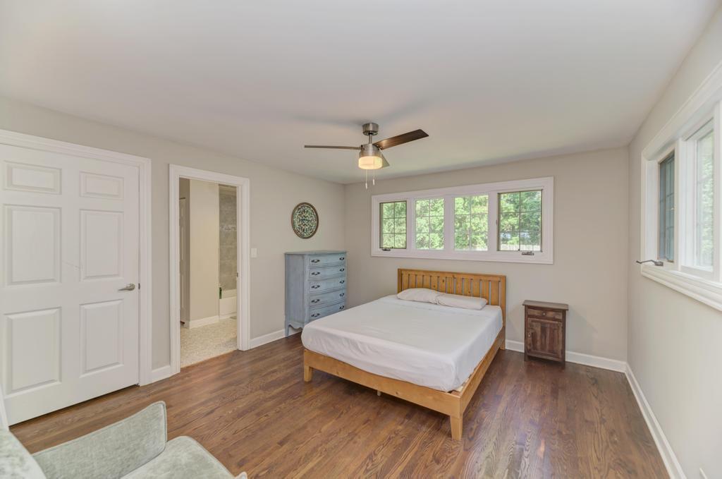 Bensenville, Illinois, 60106, United States, 4 Bedrooms Bedrooms, ,3 BathroomsBathrooms,Residential,For Sale,1910503