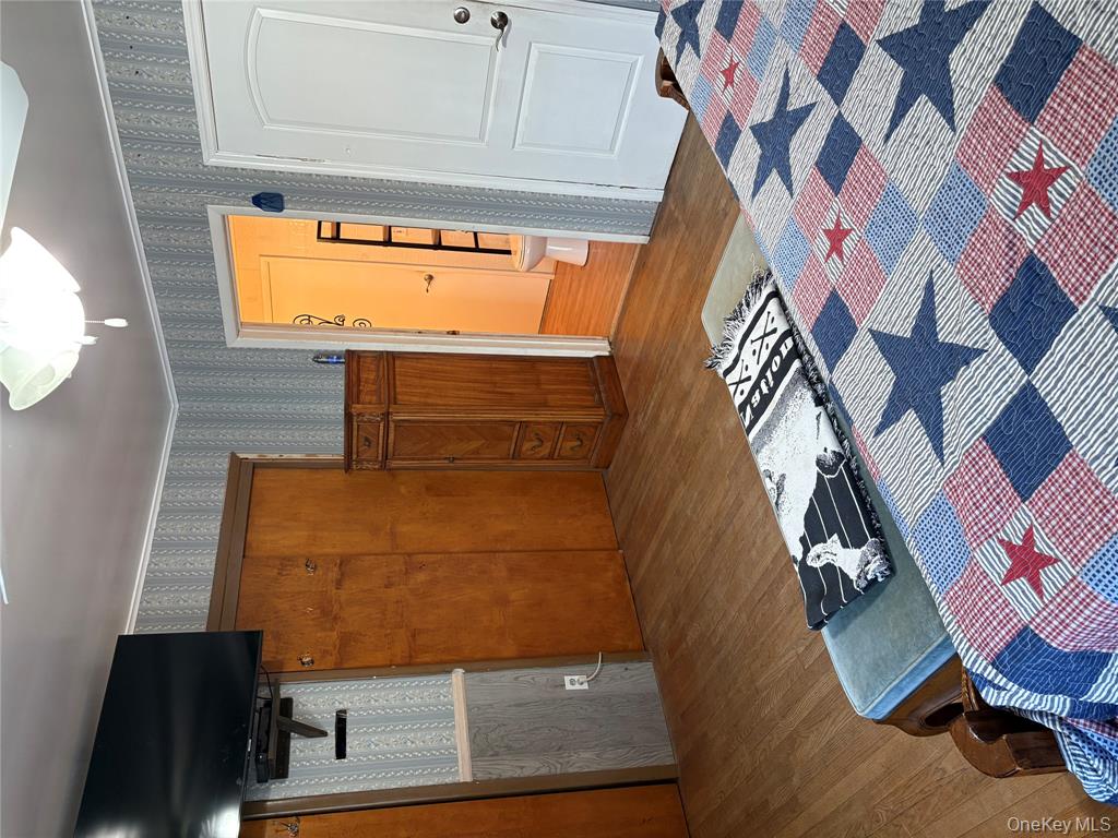 Riverhead, New York, 11901, United States, 3 Bedrooms Bedrooms, ,2 BathroomsBathrooms,Residential,For Sale,2005569