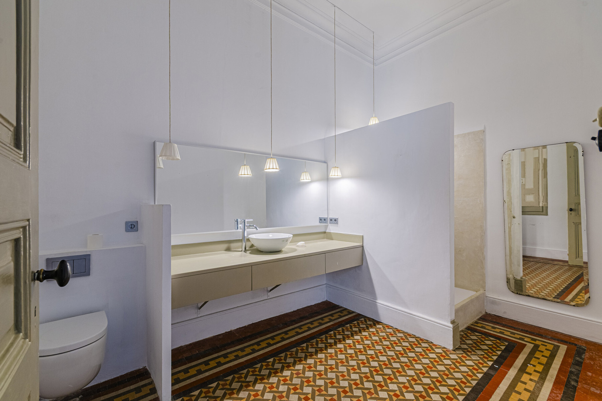  High floor with historical elements in Paseo de Gracia - 物件實景