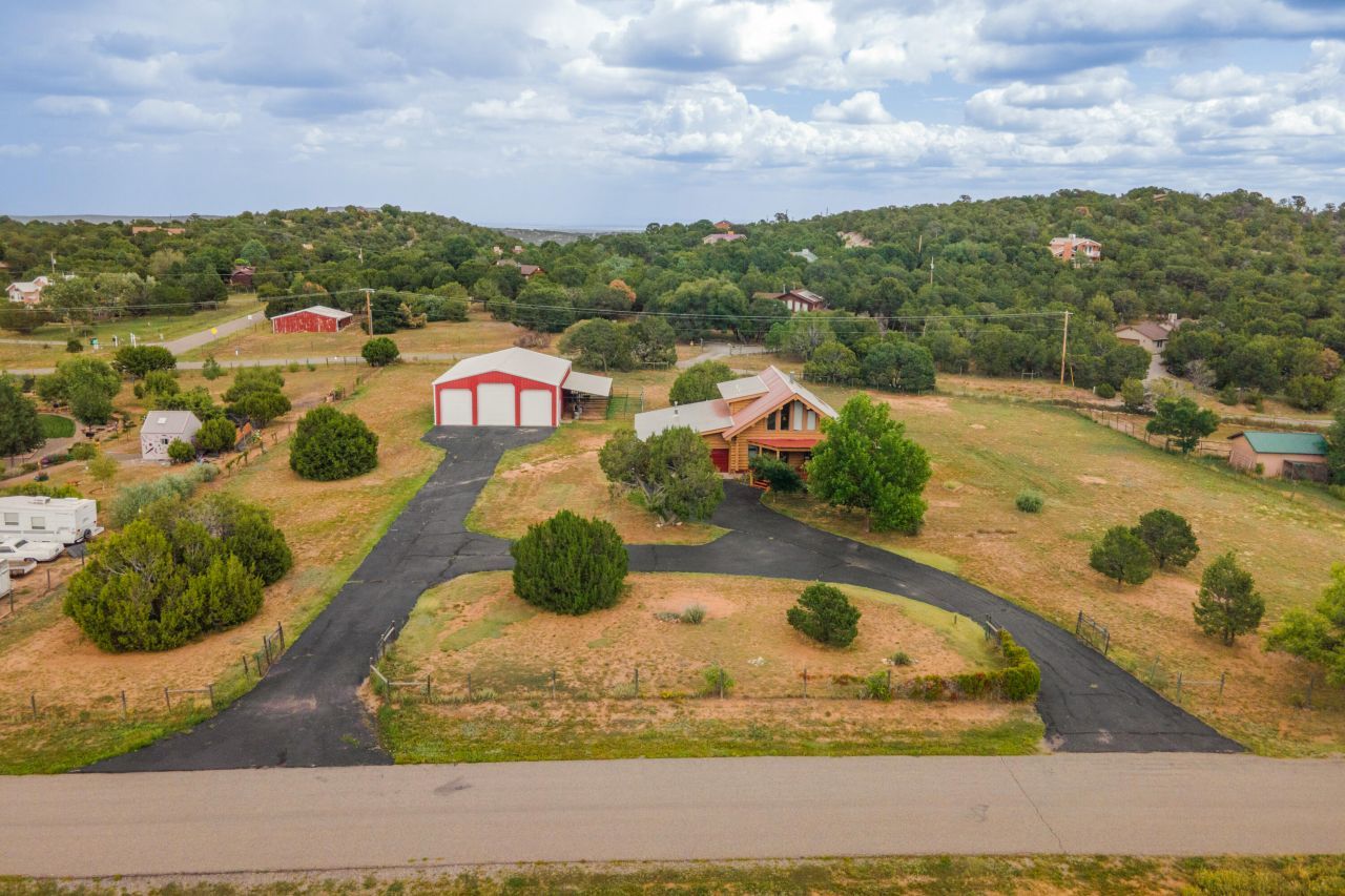 Tijeras, New Mexico, 87059, United States, 3 Bedrooms Bedrooms, ,2 BathroomsBathrooms,Residential,For Sale,1942288