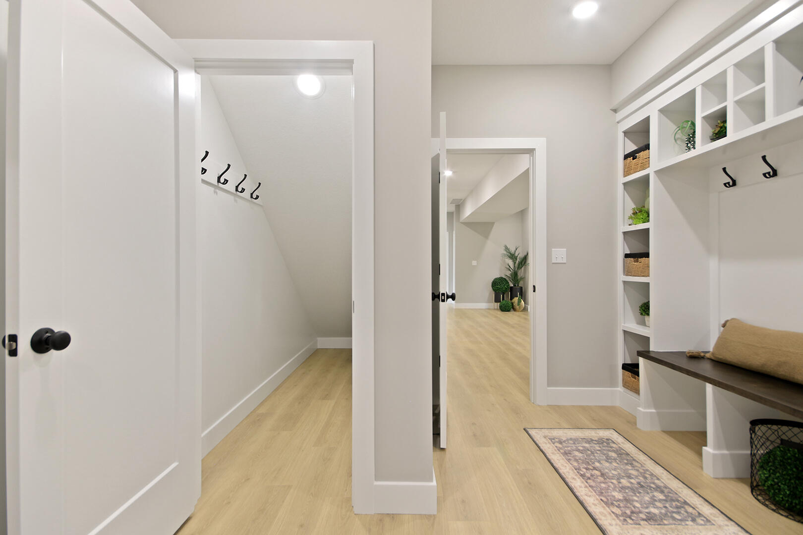 COLUMBIA, Missouri, 65202, United States, 4 Bedrooms Bedrooms, ,3 BathroomsBathrooms,Residential,For Sale,2008835