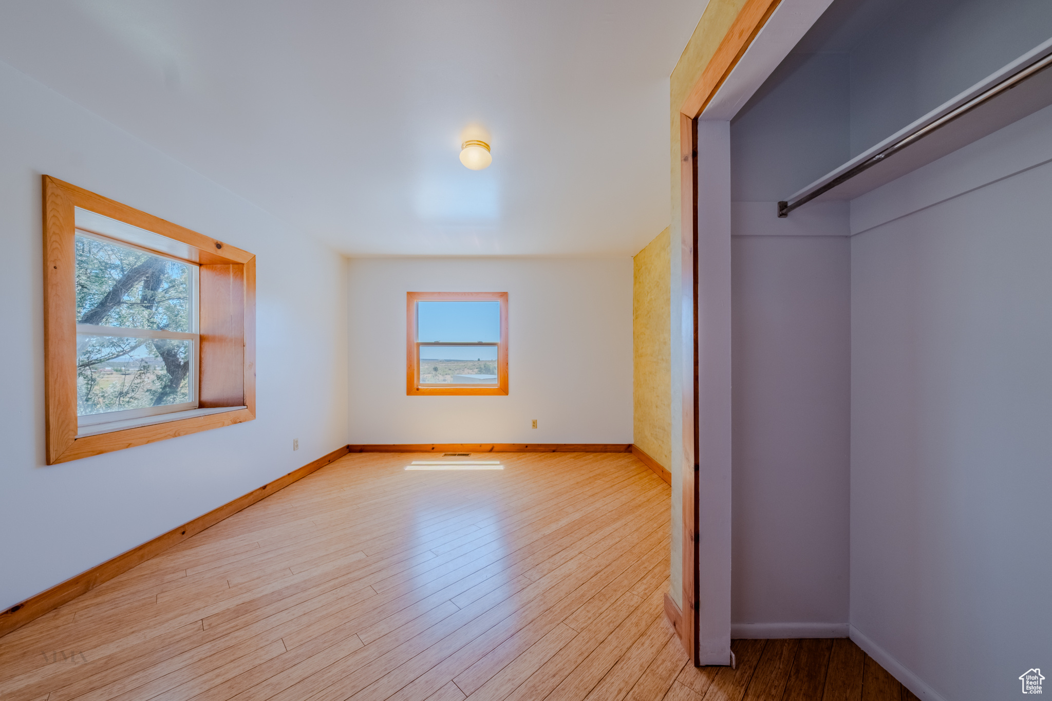 Kanab, Utah, 84741, United States, 4 Bedrooms Bedrooms, ,3 BathroomsBathrooms,Residential,For Sale,1908658