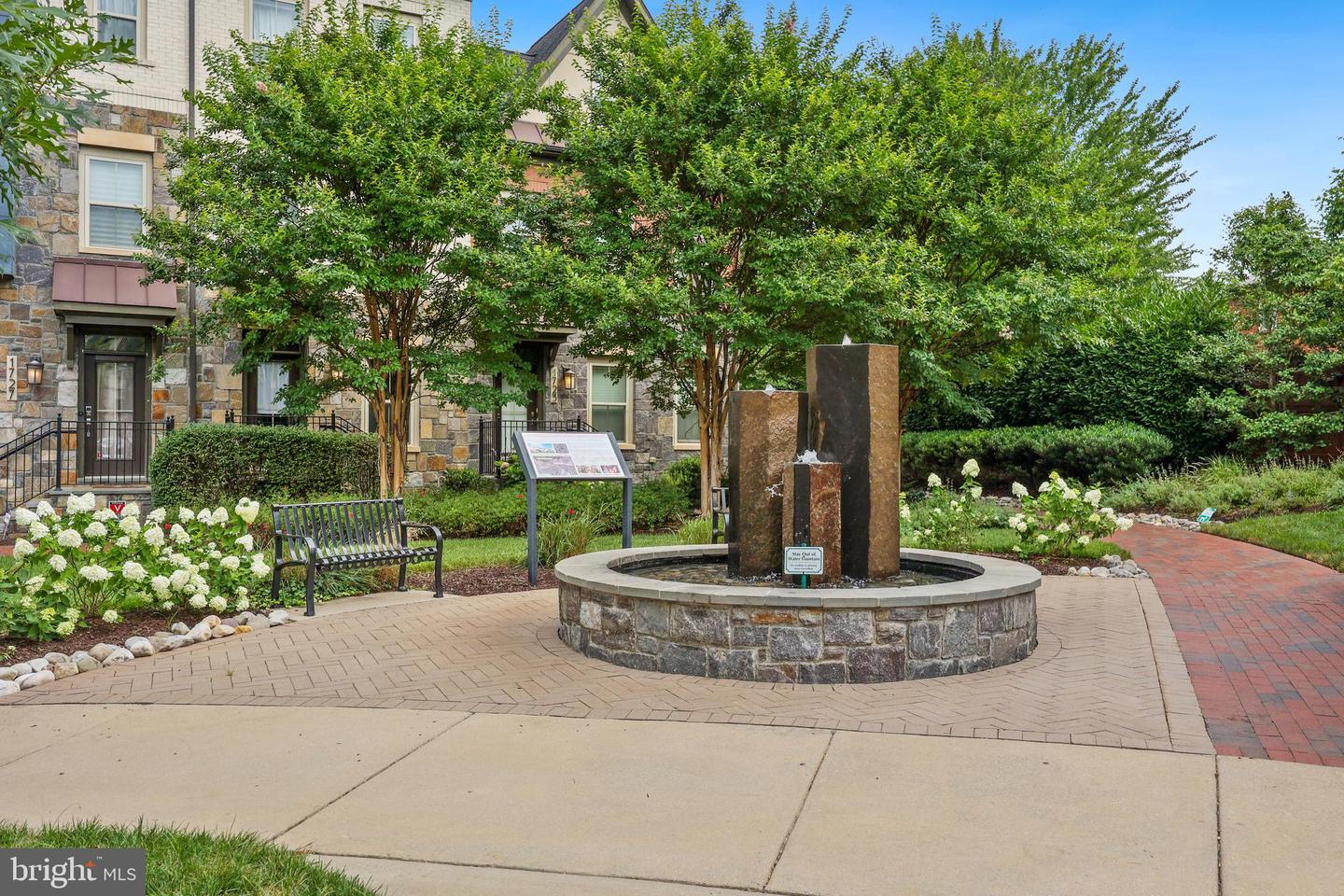Arlington, Virginia, 22204, United States, 3 Bedrooms Bedrooms, ,4 BathroomsBathrooms,Residential,For Sale,1827823