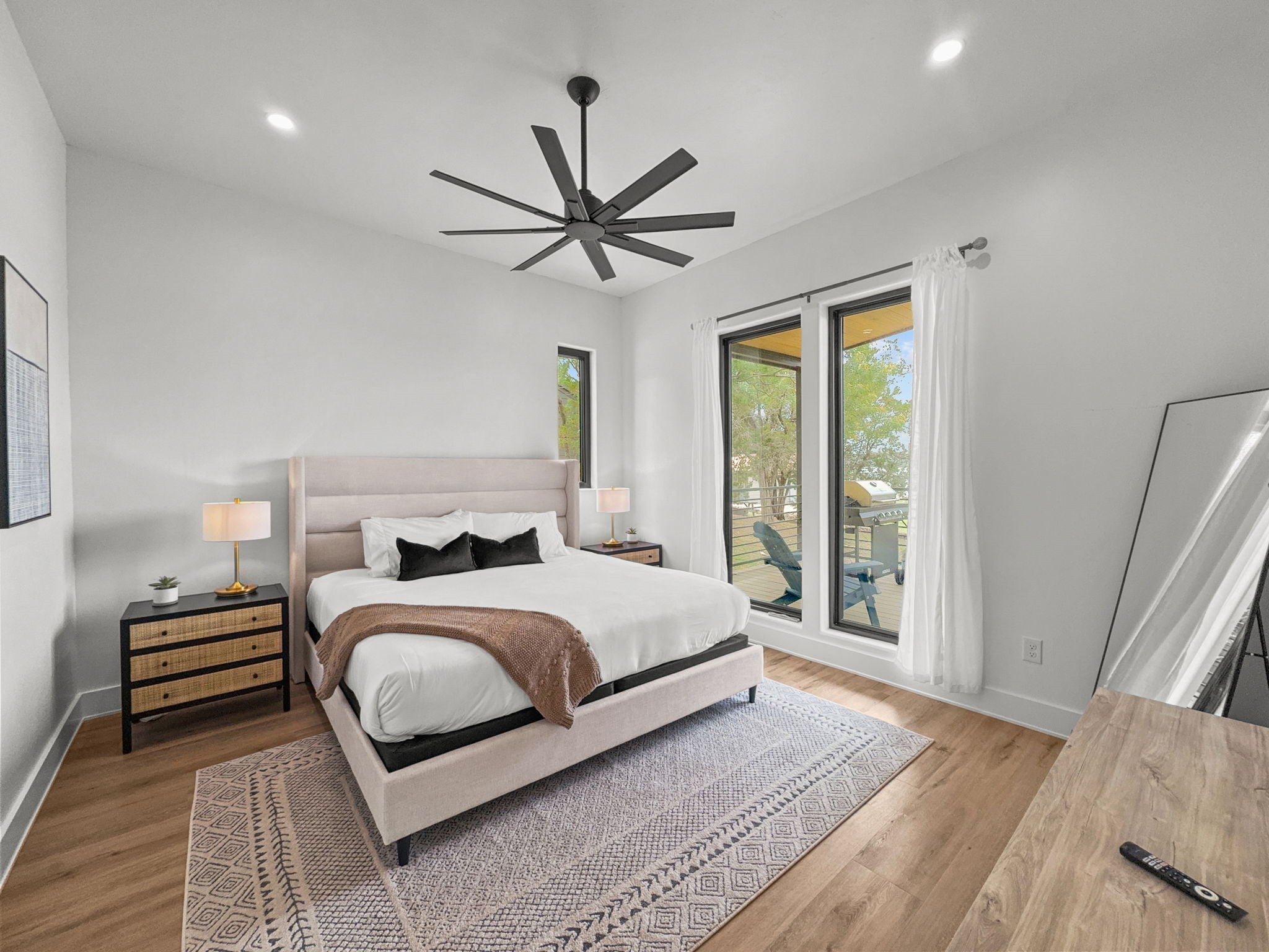 Graford, Texas, 76449, United States, 3 Bedrooms Bedrooms, ,2 BathroomsBathrooms,Residential,For Sale,1983153