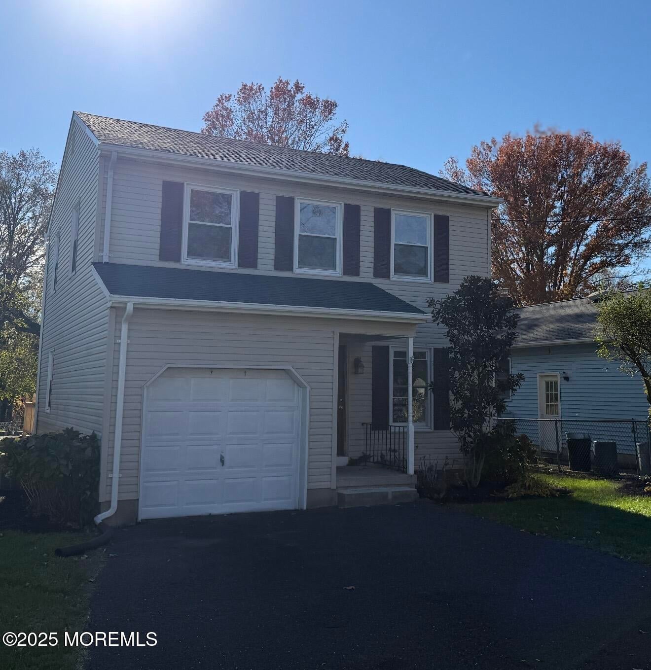 Freehold, New Jersey, 07728, United States, 3 Bedrooms Bedrooms, ,2 BathroomsBathrooms,Residential,For Sale,1990180