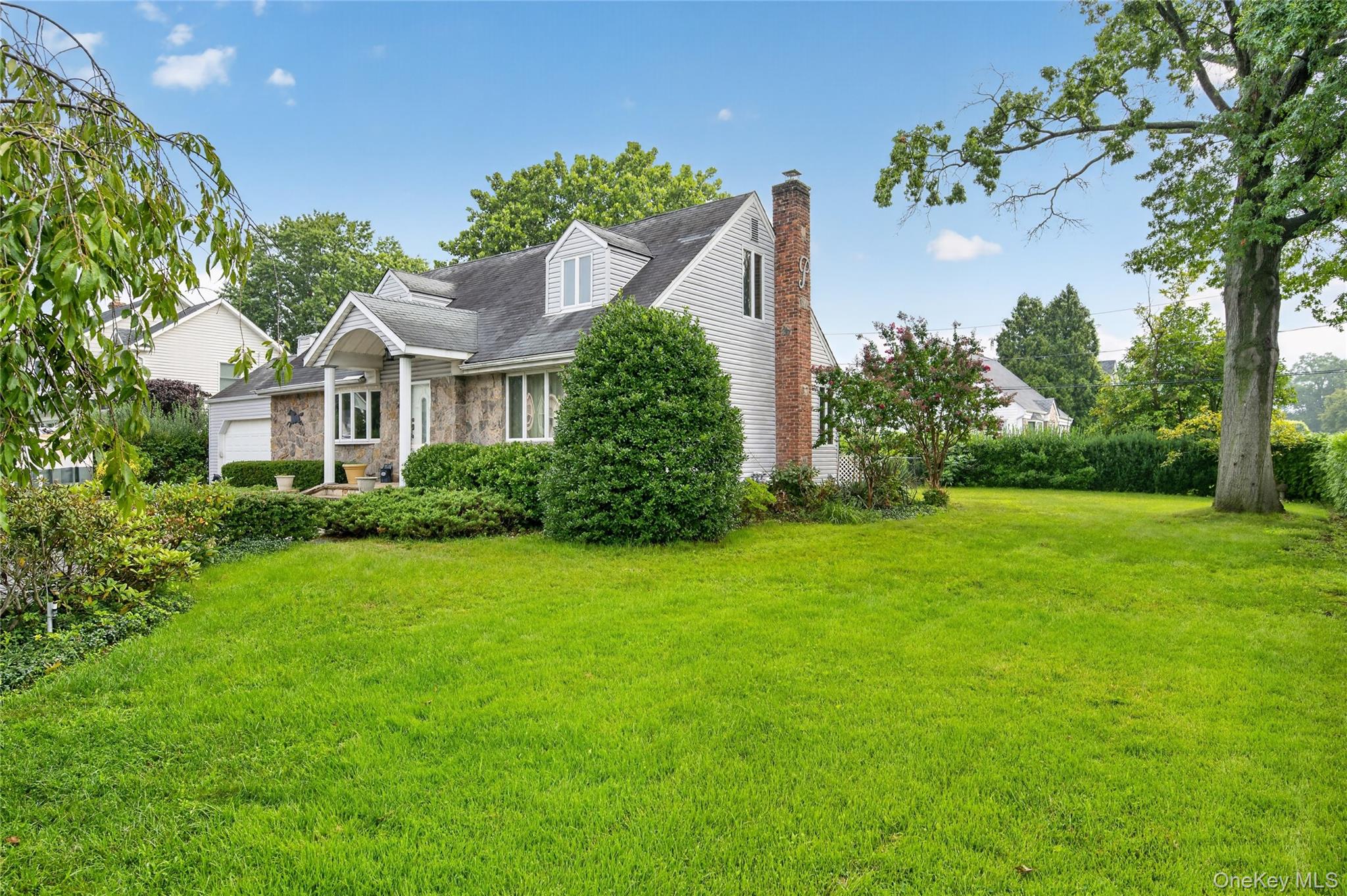  146 Longwood Avenue, Westbury, NY, 11590 - 物件實景