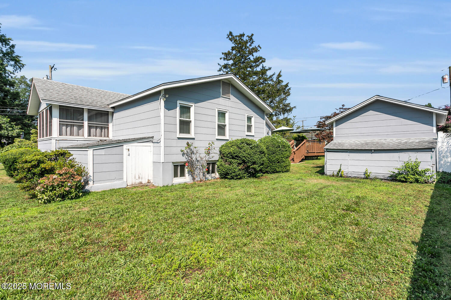 Belford, New Jersey, 07718, United States, 3 Bedrooms Bedrooms, ,2 BathroomsBathrooms,Residential,For Sale,1921068
