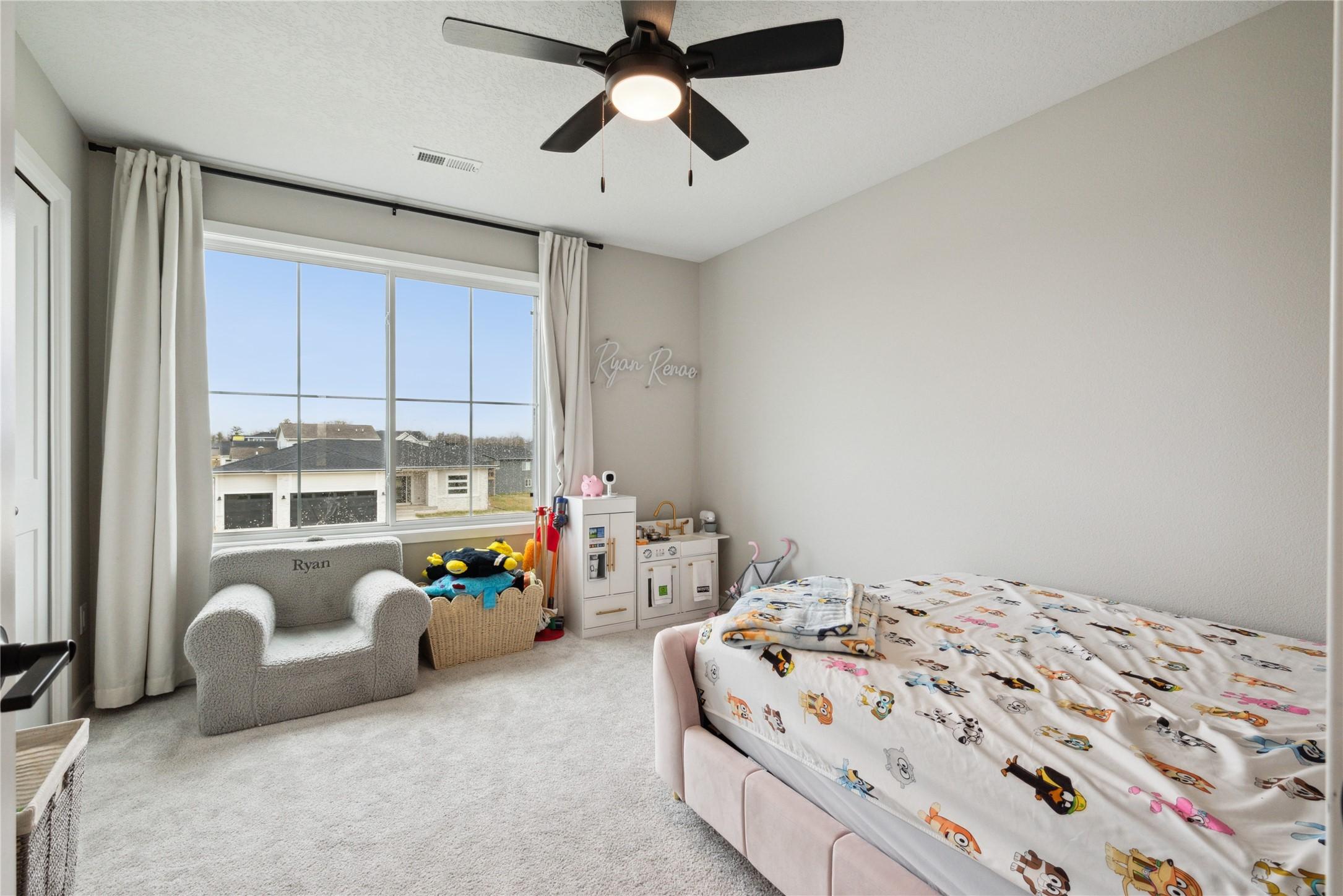 Waukee, Iowa, 50263, United States, 4 Bedrooms Bedrooms, ,3 BathroomsBathrooms,Residential,For Sale,1879799