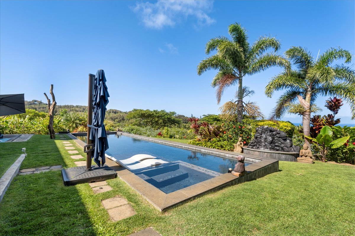 Haiku, Hawaii, 96708, United States, 4 Bedrooms Bedrooms, ,3 BathroomsBathrooms,Residential,For Sale,2002523