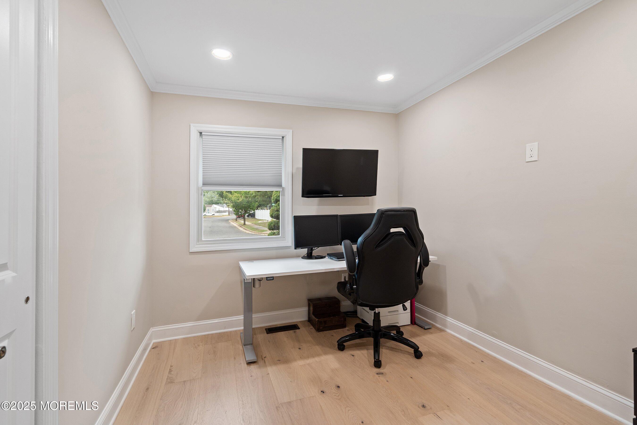 Monroe, New Jersey, 08831, United States, 4 Bedrooms Bedrooms, ,2 BathroomsBathrooms,Residential,For Sale,1975229