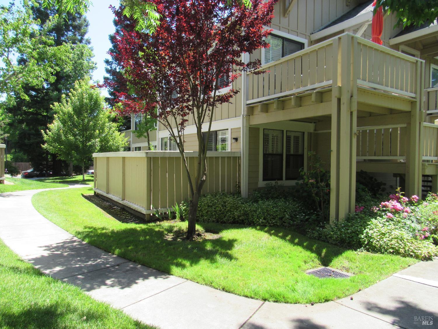 Sonoma, California, 95476, United States, 2 Bedrooms Bedrooms, ,2 BathroomsBathrooms,Residential,For Sale,1979708