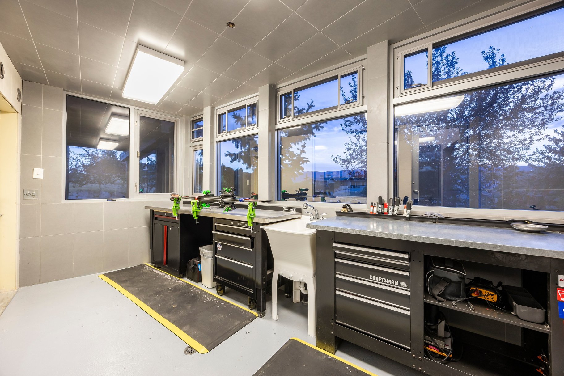  Private Park City Home with Views, Two Offices, and Six-Car Garage - 物件實景