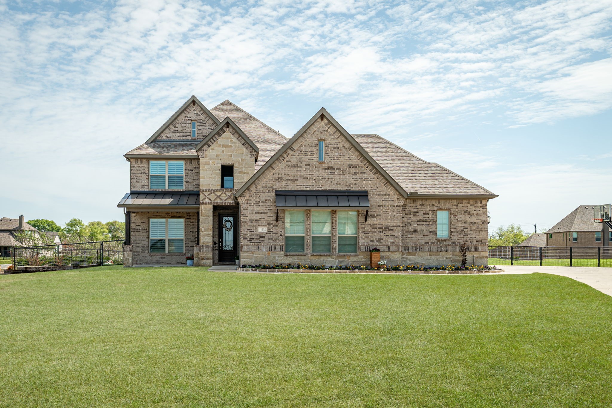 Van Alstyne, Texas, 75495, United States, 4 Bedrooms Bedrooms, ,4 BathroomsBathrooms,Residential,For Sale,1874431