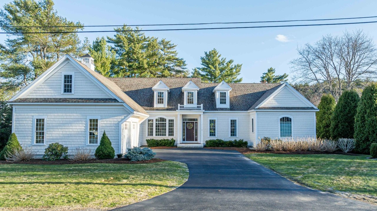 Ogunquit, Maine, 03907, United States, 13 Bedrooms Bedrooms, ,3 BathroomsBathrooms,Residential,For Sale,1777971