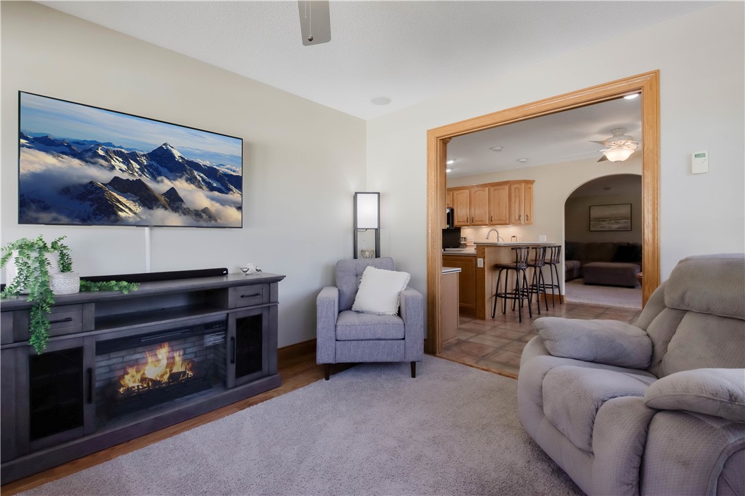 Chippewa Falls, Wisconsin, 54729, United States, 3 Bedrooms Bedrooms, ,4 BathroomsBathrooms,Residential,For Sale,1994232