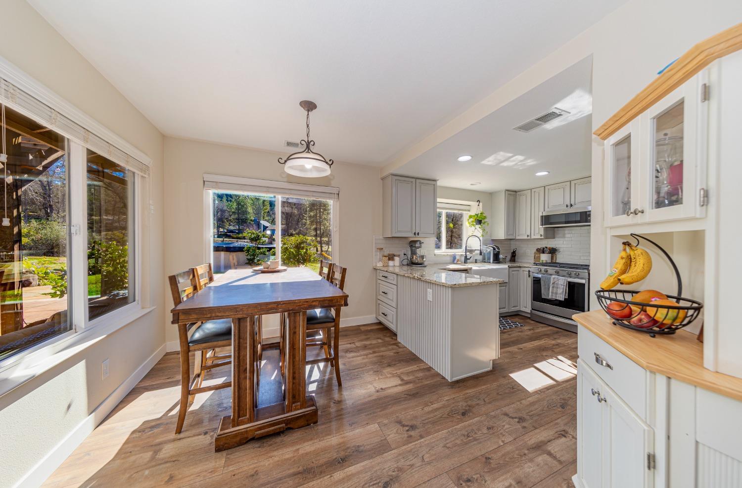 Coarsegold, California, 93614, United States, 4 Bedrooms Bedrooms, ,4 BathroomsBathrooms,Residential,For Sale,1981701