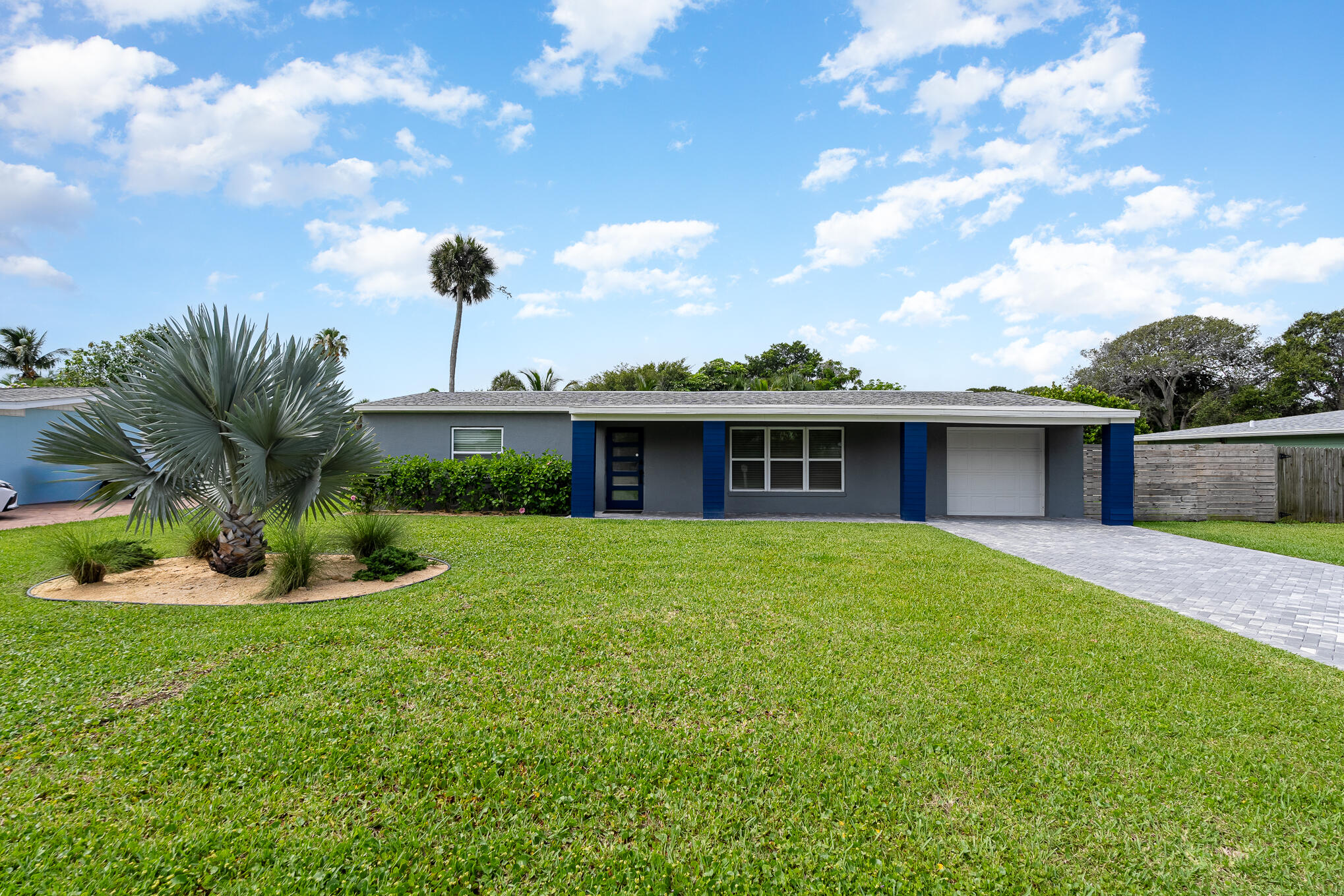 Cocoa Beach, Florida, 32931, United States, 3 Bedrooms Bedrooms, ,2 BathroomsBathrooms,Residential,For Sale,1870691