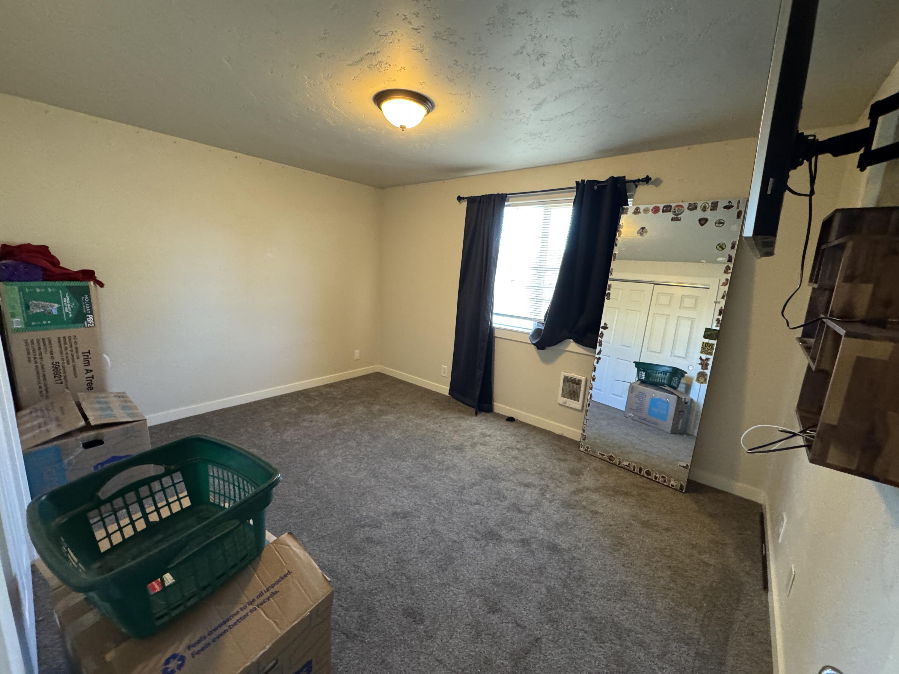 Redmond, Oregon, 97756, United States, ,Residential,For Sale,1937822