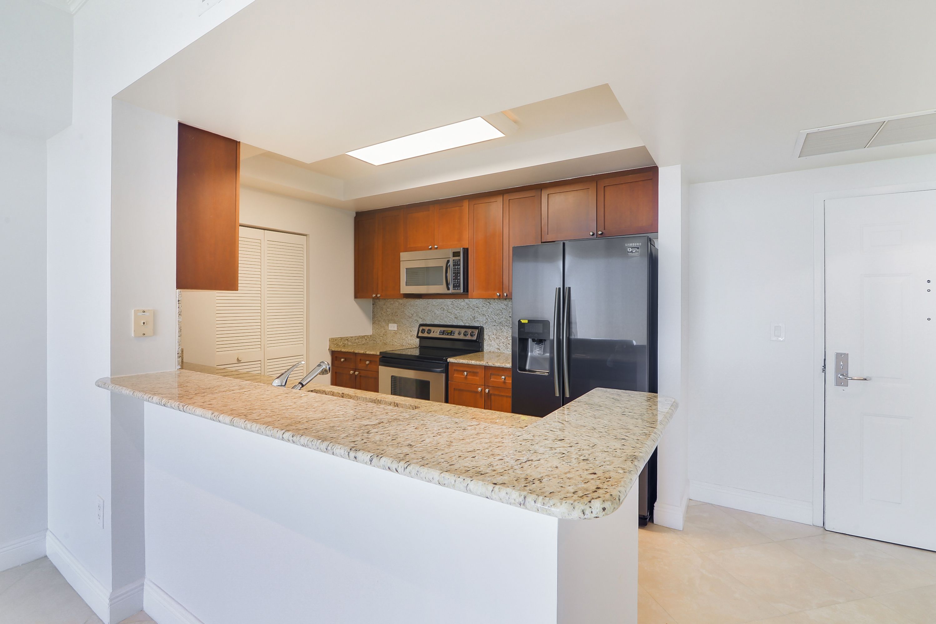  19501 W Country Club Dr, Aventura, FL, 33180 - 物件實景