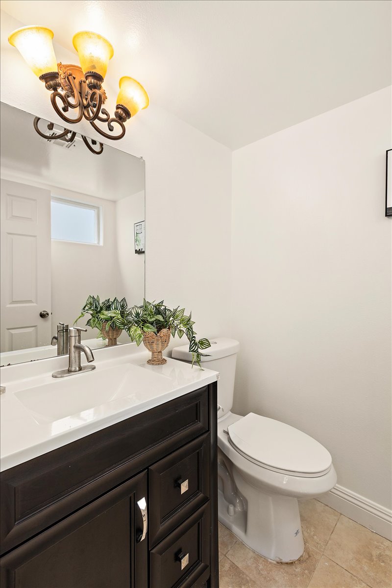 Cerritos, California, 90703, United States, 6 Bedrooms Bedrooms, ,5 BathroomsBathrooms,Residential,For Sale,2048783