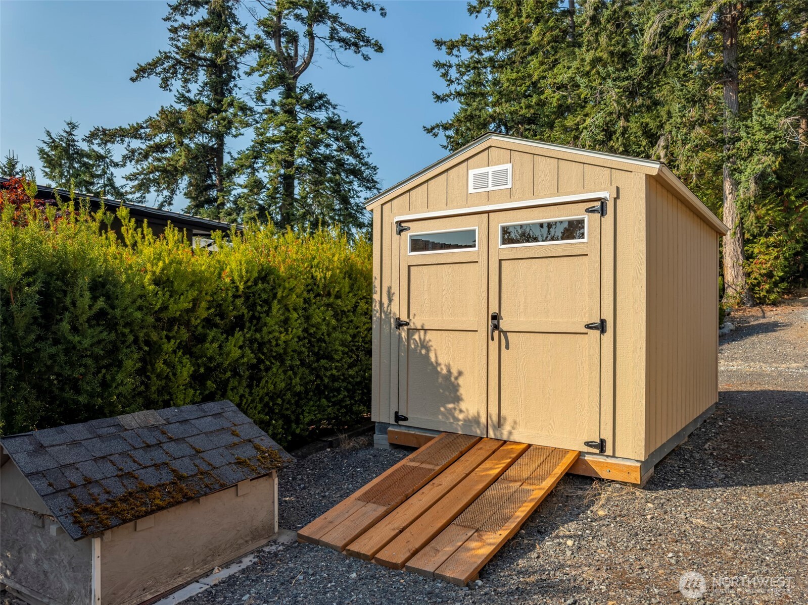 La Conner, Washington, 98257, United States, 2 Bedrooms Bedrooms, ,4 BathroomsBathrooms,Residential,For Sale,1951014